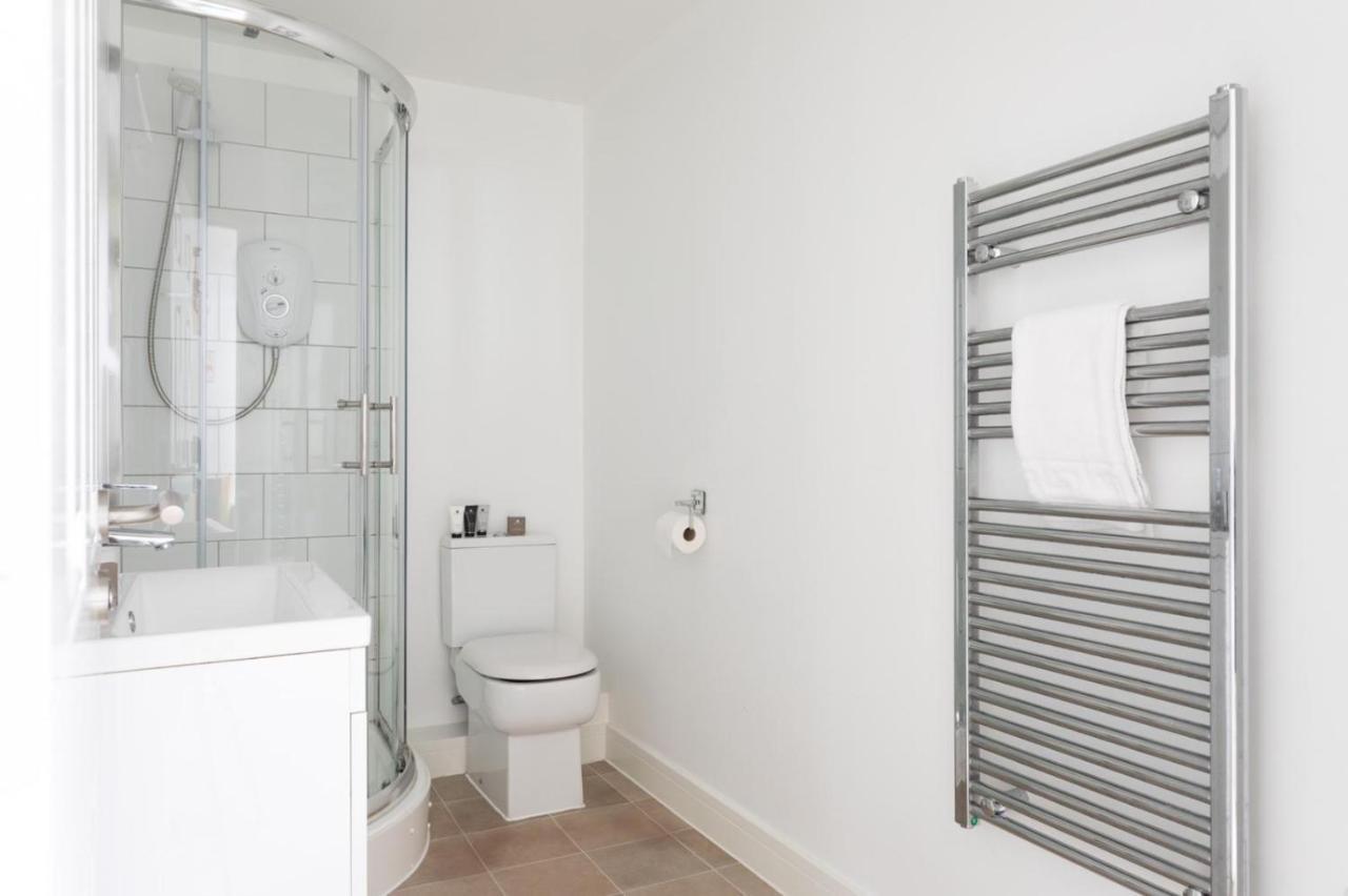 Apartment Executive